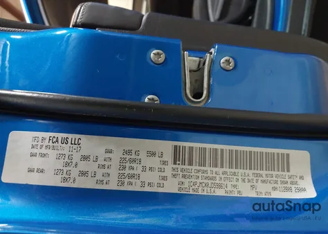 2018 Jeep Cherokee Latitude 4X4 z USA, uszkodzony, nr VIN 1C4PJMCX0JD598614